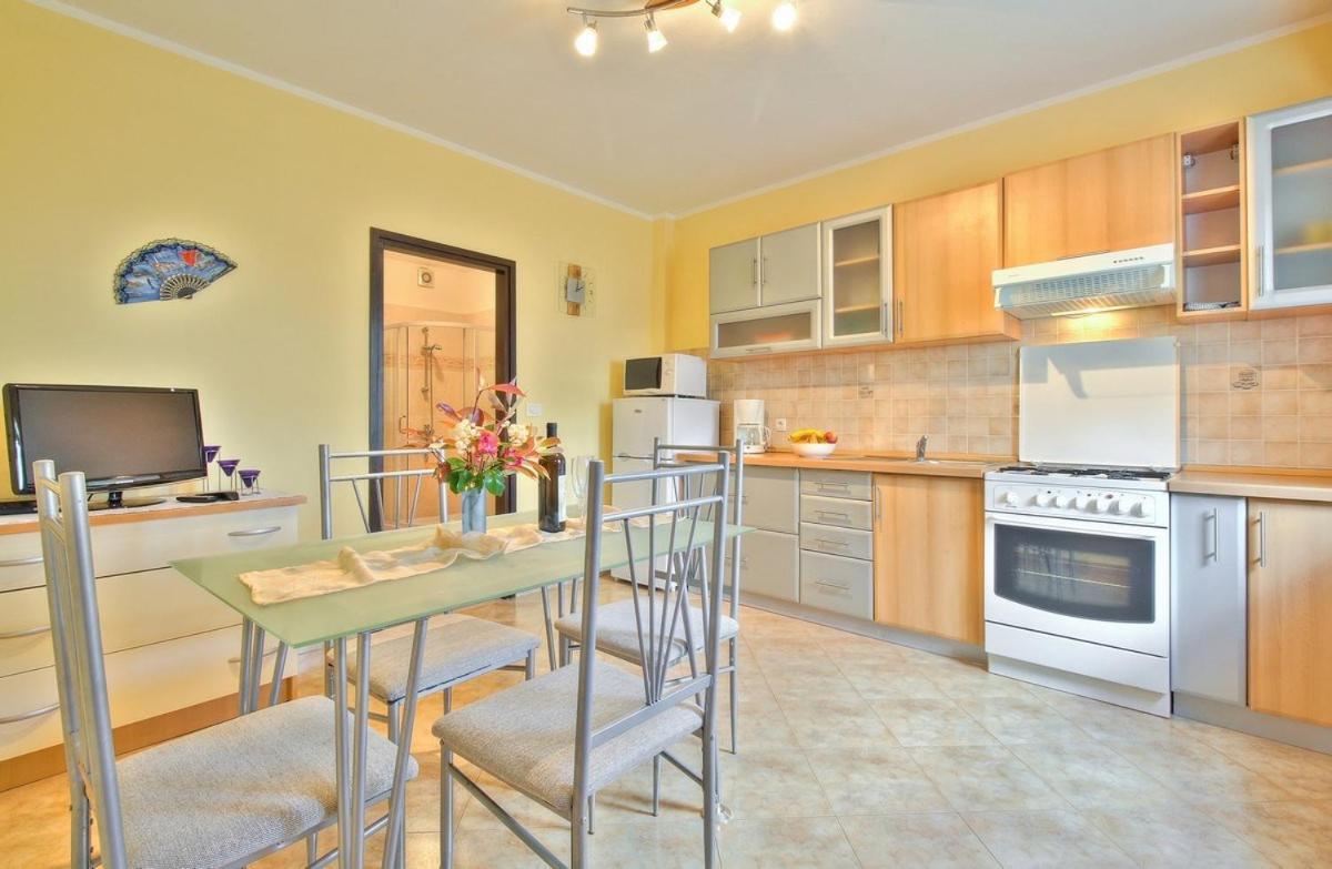 אומאג Lorena Apartments מראה חיצוני תמונה